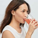 Minum kolagen baik untuk kesehatan tubuh dan menjaga kecantikan. (Dok. jawaPos)