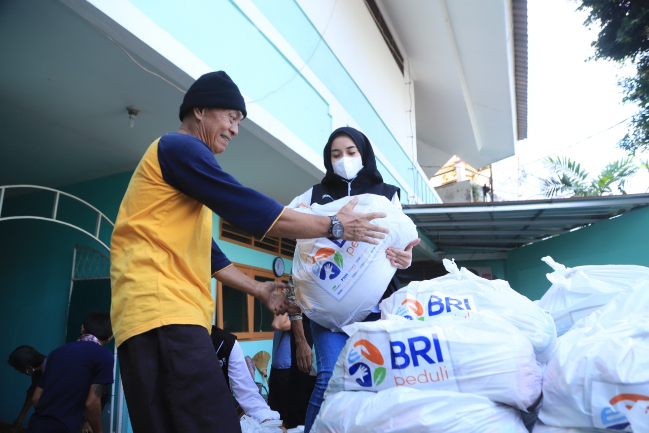 Di Bulan Suci Ramadan, PT Bank Rakyat Indonesia (Persero) tbk atau BRI Group memberikan bantuan kepada masyarakat.