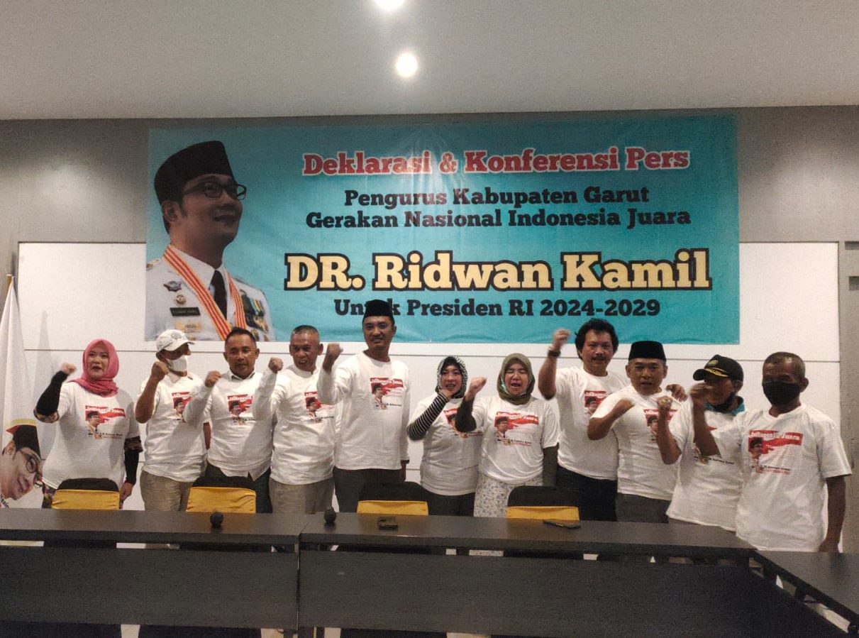 Dukungan terhadap Ridwan Kamil untuk maju pada ajang Pilpres 2024 kembali mengemuka. Kali ini datang dari tokoh masyarakat Kabupaten Garut.