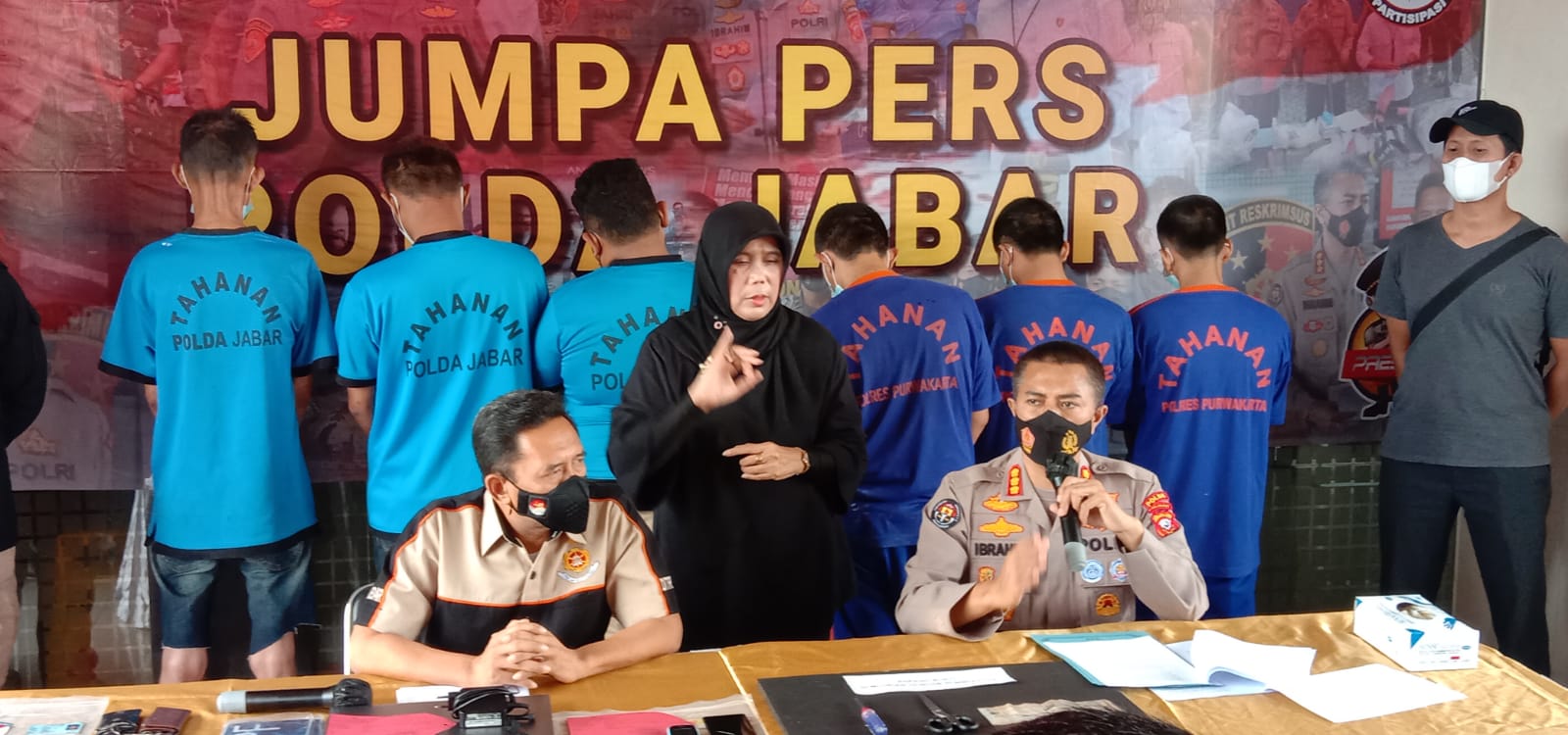 Polda Jabar Berhasil Bekuk Para Pelaku pembobol Roda 4 dan Truk di Exit Tol Pasirkoja Bandung