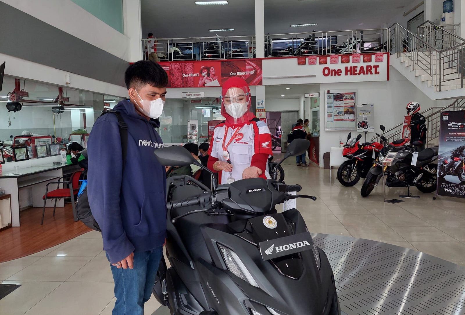 Selama Bulan April, Beli New Honda Genio dan Vario 160 Dapat Jaket Eksklusif