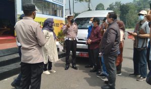 Rombongan Komisi 4 DPRD Jawa Barat saat kunjungi Pos Pam Cikaledong, Kecamatan Nagreg, Kabupaten Bandung