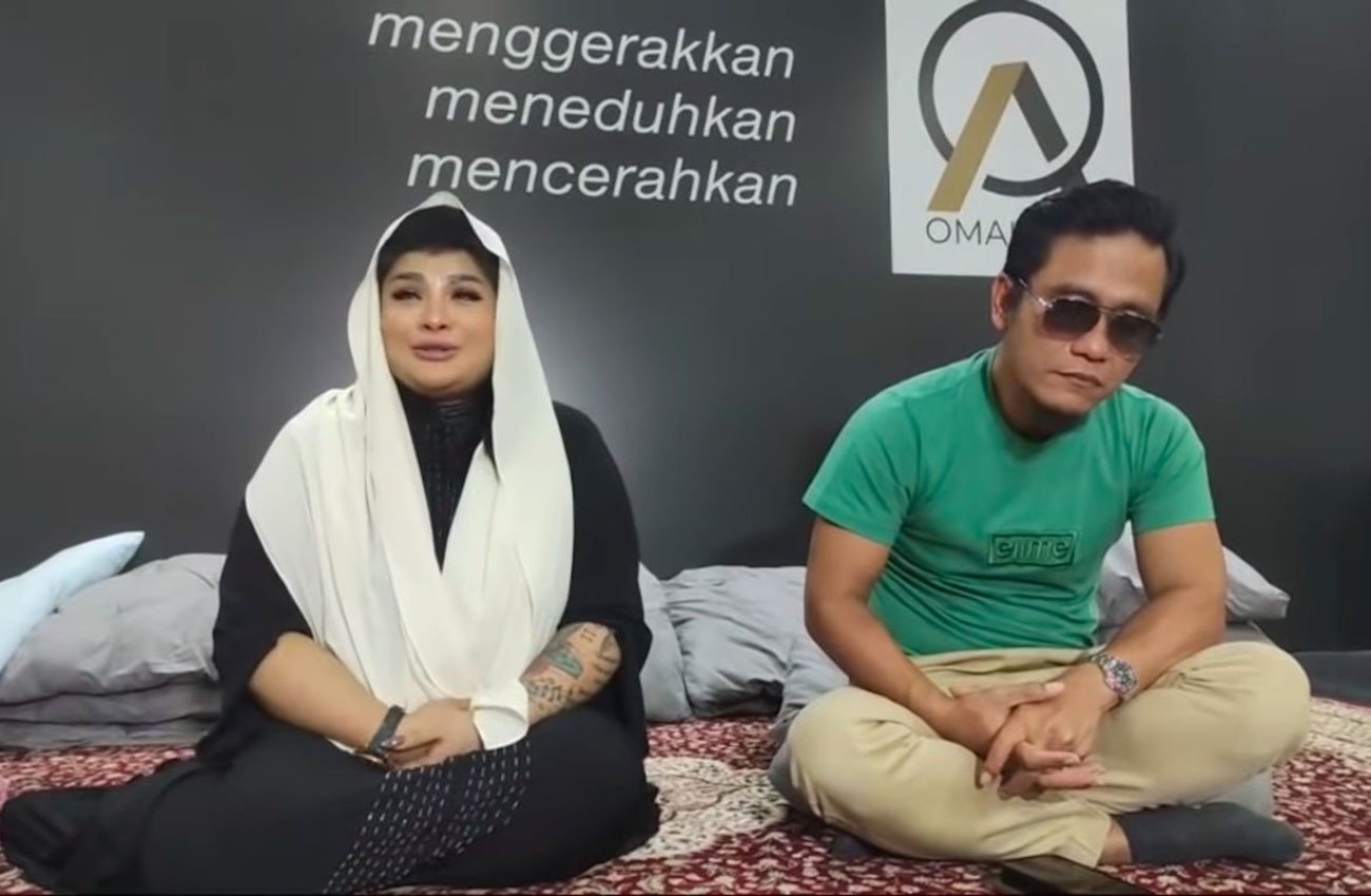 Nania Idol menceritakan alasannya kembali masuk Islam. kepada Gus Miftah. (foto YouTube/NitNot Official)