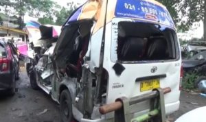 Mobil Travel Kecelakaan di Tol Cipularang, Dua Penumpang Tewas