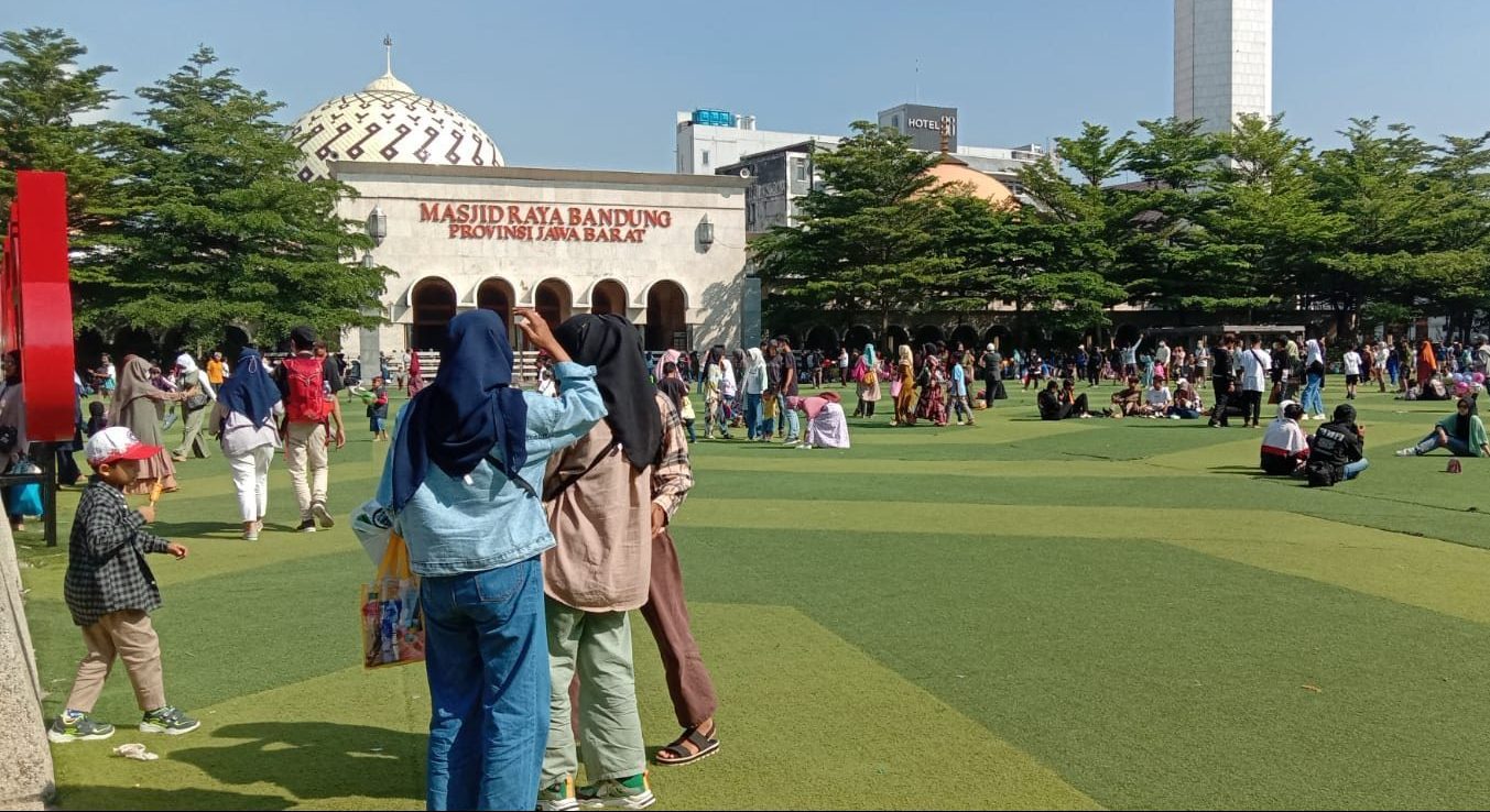 10 Tempat Ngabuburit Paling Asyik dan Aman di Bandung