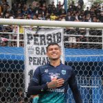 Ciro Alves saat menjalani latihan perdana dengan Persib di Stadion Sidolig, Jl. Ahmad Yani, Kota Bandung, Kamis (26/5). (Deni Armansyah/Jabar Ekspres)