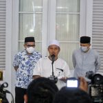 Wakil Gubernur Jawa Barat, Uu Ruzhanul Ulum di Gedung Pakuan, Senin (30/5). (Foto: Deni/Jabar Ekspres)