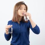 Benarkah Semua Orang Harus Minum 8 Gelas Perhari? Berikut Penjelasan dr. Sung