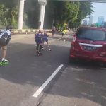Tangkapan layar: Atlet sepatu roda latihan di Jalan Gatot Subroto (Video: Twitter @pativ7)