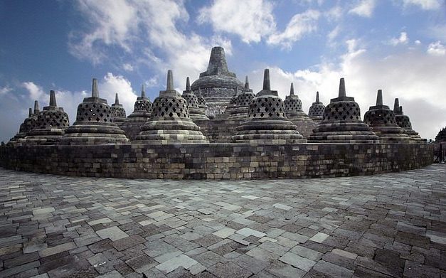 Masih Diusulkan, 3 Kategori Pengunjung yang Biasa Naik Gratis ke Candi Borobudur