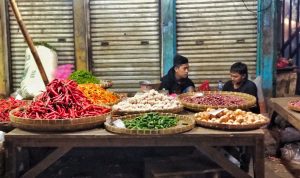 ILUSTRASI: Pedagang rempah di Pasar Ciroyom. (Foto: Deni Armansyah/Jabar Ekspres