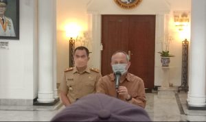 Sekda Sampaikan Hasil Rapat yang Dipimpin Ridwan Kamil di Hari Pertama Kerja