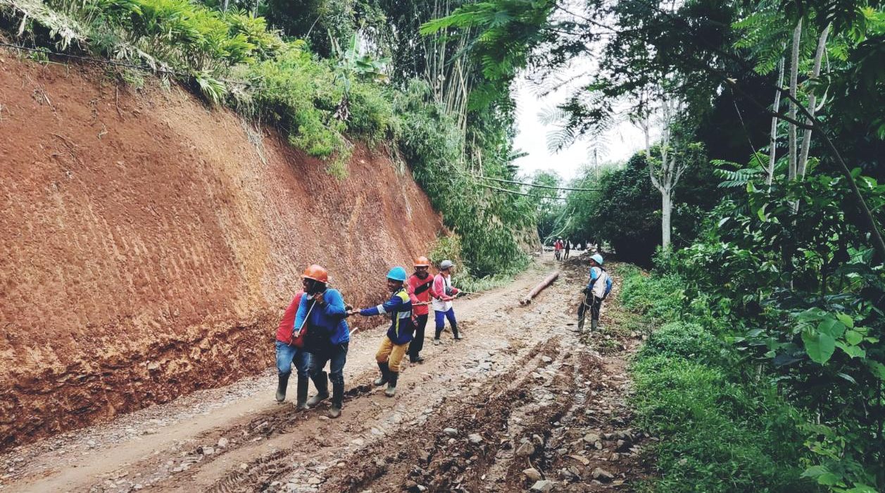 Gangguan Kelistrikan Wilayah Cianjur akibat Cuaca Ekstrem, PLN terus Upayakan Perbaikan