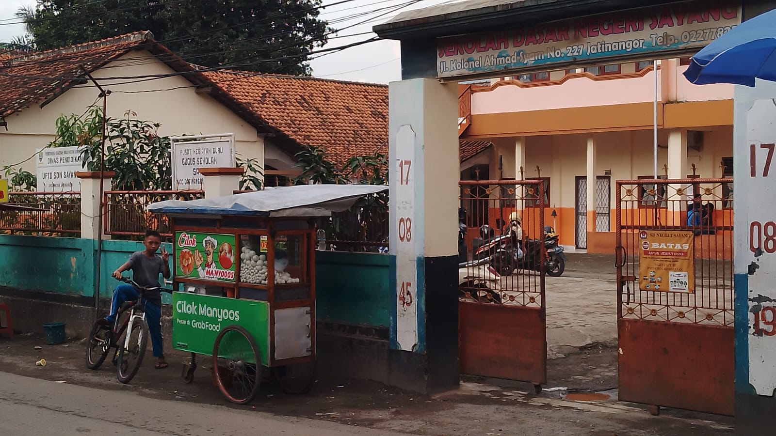 SDN Sayang di Desa Sayang, Kecamatan Jatinangor, Kabupaten Sumedang. (Yanuar/Jabar Ekspres)