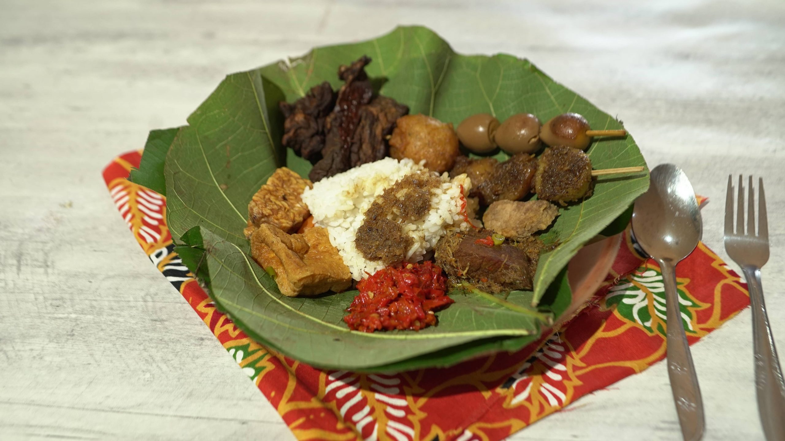 Nasi Jamblang: Kuliner Khas Cirebon yang Mempunyai Nilai Historis