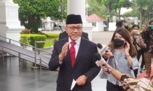 Ketua Umum Partai Amanat Nasional (PAN) Zulkifli Hasan di Istana Negara, Jakarta, Rabu (15/6). (Foto: Indra Arief-ANTARA)