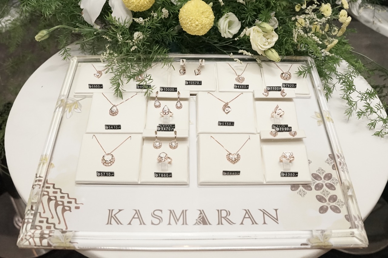 The Palace Jeweler Luncurkan Seri KASMARAN, Koleksi Kolaborasi dengan Anne Avantie