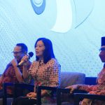 Masyarakat Jawa Barat harus bersiap menghadapi perubahan siara TV Digital atau Analog Swich Off (ASO) yang akan dilakukan tiga gelombang.