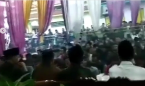 Beredar Video Diduga Ratusan Jamaah Shiddiqiyyah Diajak Halangi Penjemputan Paksa Mas Bechi