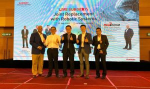 Sunway Medical Center Menjadi Pelopor Bedah Penggantian Sendi Robotik Pertama di Malaysia