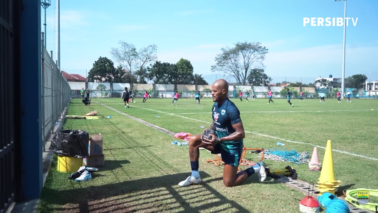 David Da Silva Kembali Bergabung dalam Latihan Persib
