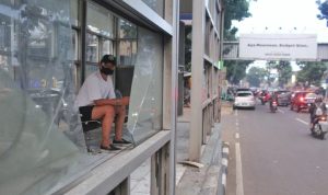 Benahi Estetika Kota, Pemkot Bandung Bongkar JPO dan Halte Rusak