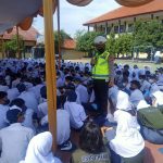 Edukasi Tertib Lalin, Siswa SMA Negeri 1 Cicalengka Dilarang Pakai Motor ke Sekolah