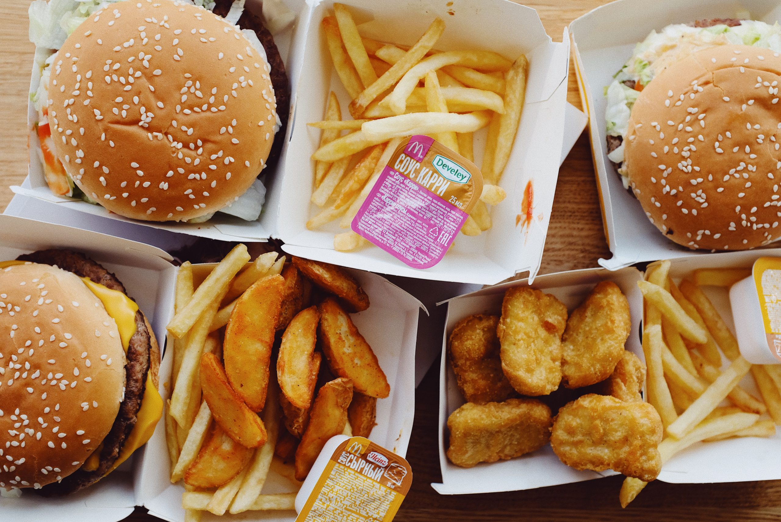 Inilah Lima Penyakit Berbahaya jika Terlalu Sering Mengonsumsi Makanan Cepat Saji