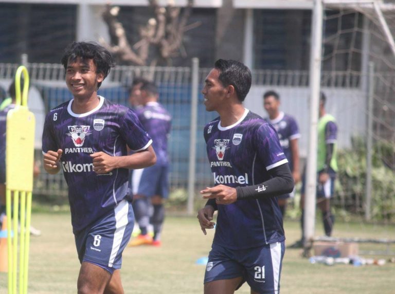 Sempat Blunder Pemain Muda Persib Robi Darwis Bakal Berbenah