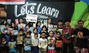 Gerakan Literasi di TBM Saung Diajar Kreatif 09