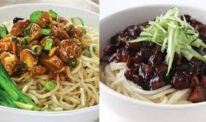 Mie Ayam, salah satu makanan Indonesia yang mirip dengan makanan Korea Jajangmeon.