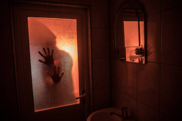 Ilustrasi penampakan jin didalam kamar mandi atau toilet, menjadi sallah satu tempat yang disukai jin. (pixabay)