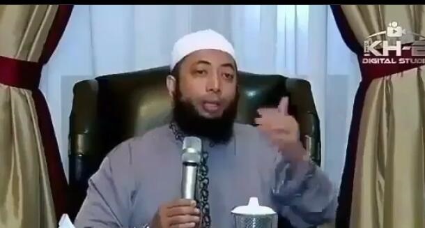 Ceramah Ustaz Khalid Basalamah tentang menarik REzeki dengan tiga ayat dalam Al quran. (instagram)