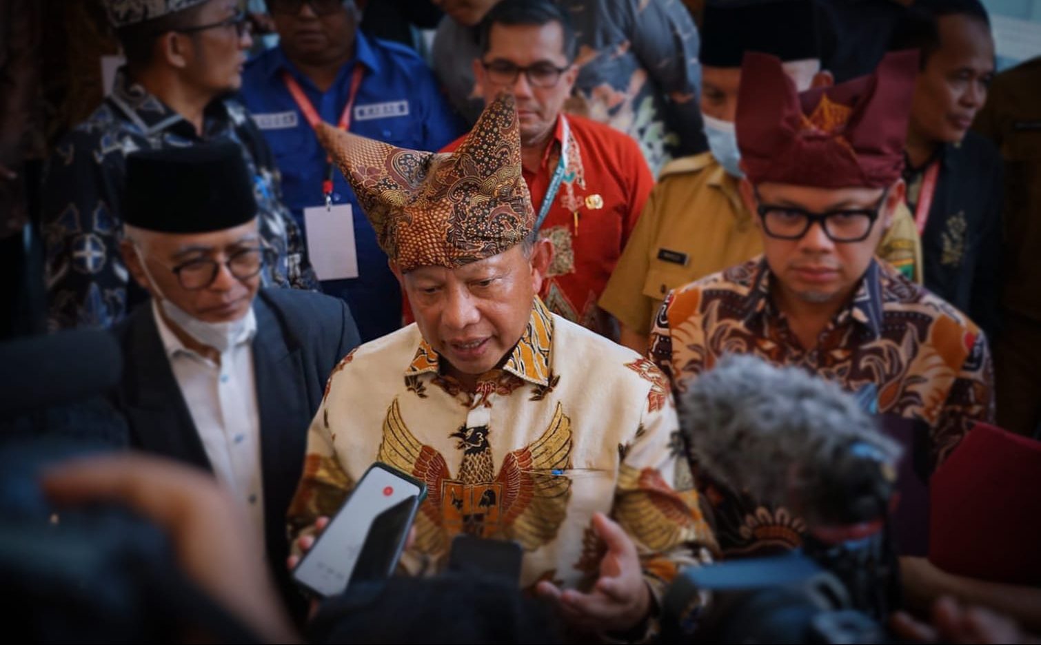 Mendagri Dukung ASN Kota Bogor Pakai Outfit Kasual Lokal, Tito: Kota Lain Bisa Mencontoh
