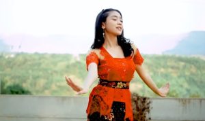 Lagu Sunda Mojang Priangan Lirik, Terjemahan, dan Maknanya (foto: Youtube Azmy Z)