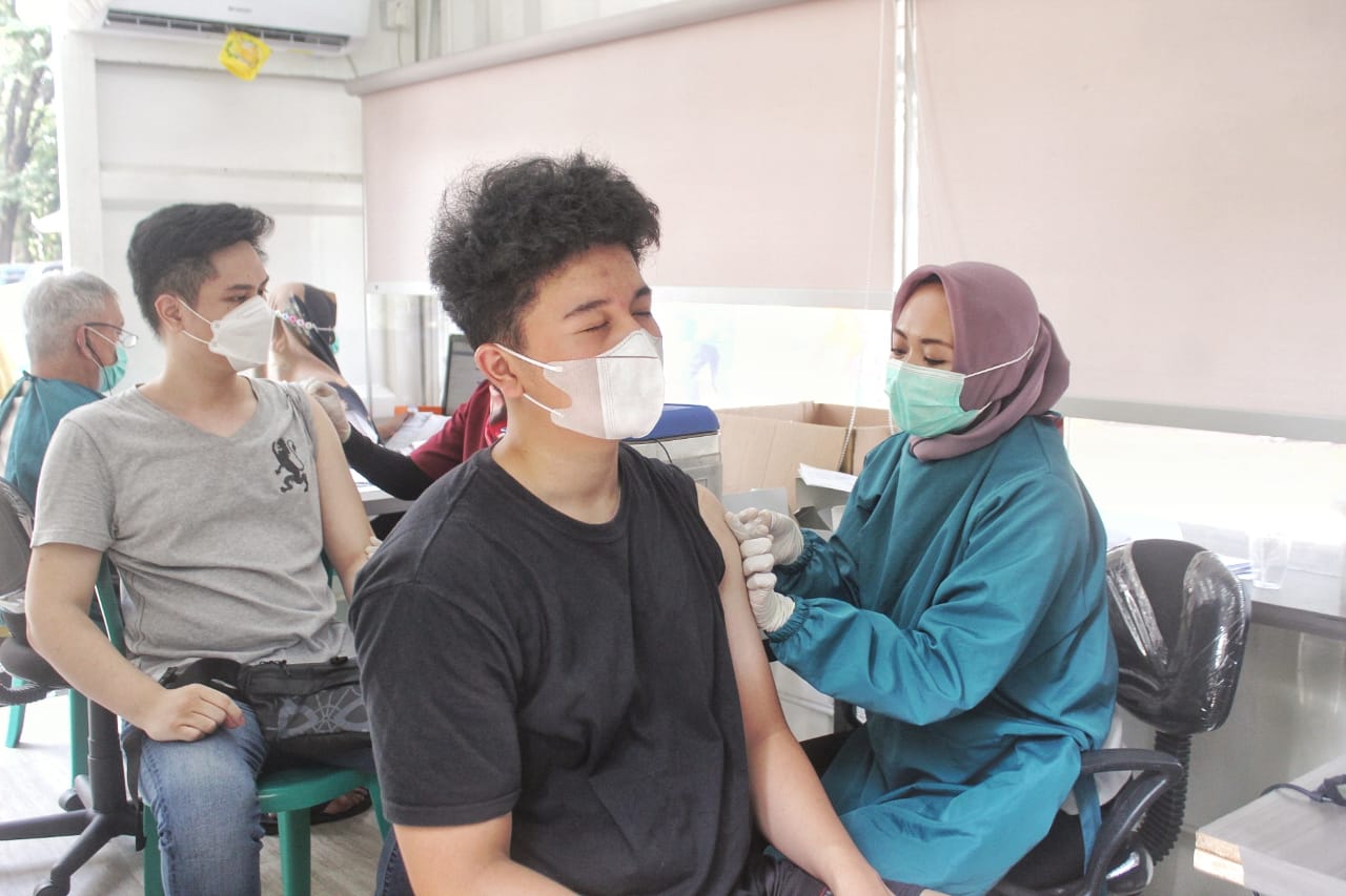 Vaksin Booster Remaja di Jawa Barat Masih Rendah, Ini Kata Ketua Divisi Percepatan Vaksinasi Jabar