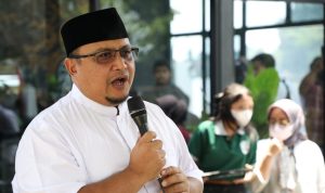 Ketua DPRD Kota Bogor Atang Trisnanto, menyebut telah menyampaikan aspirasi masyarakat dengan melayangkan surat ke senayan (Yudha Prananda / Jabar Ekspres)