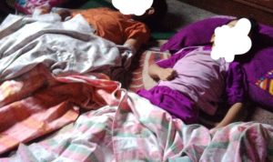 Jasad dua anak dari di Ibu yang gantung diri setelah racuni dua anaknya di Pinrang. (ist)