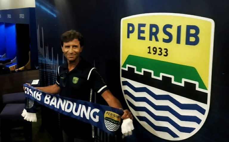 Perdana, Luis Milla Pimpin Latihan Persib, Langsung Asah Strategi Ini