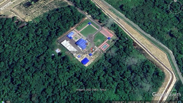 Penampakan rumah mewah Lucas Enembe via Google Earth. (foto Google Earth)