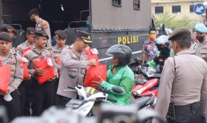 Polresta Bandung Siapkan Ribuah Sembako, Driver Online Jadi Sasaran