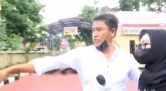 Viral Polisi Suruh Wartawan Bicara dengan Pohon, Nama Sambo Dibawa Warganet
