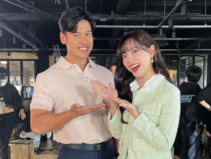 Foto Kebersamaan Chicco Jerikho bersama Kim Se Jeong yang diunggah di Instagram karena keduanya akan main drakor bareng. (instagram @clean_0828)