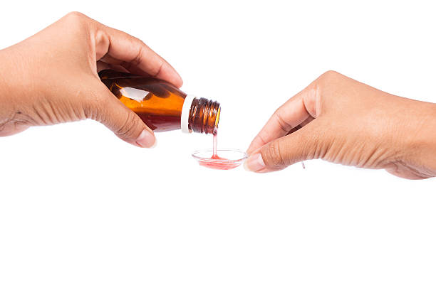 Ahli Farmasi Unpad Sebut Larangan Penjualan Obat Cair Terlalu Dini