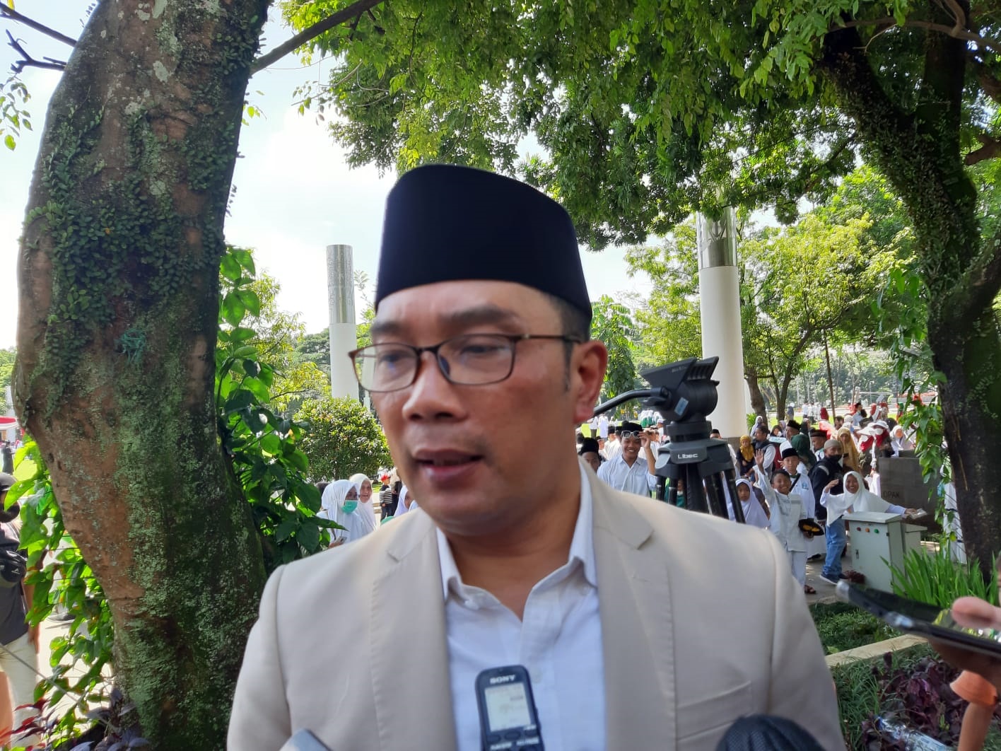 Gubernur Jabar, Ridwan Kamil saat mengungkapkan mengenai pembentukan satgas khusus untuk menangani kasus gagal ginjal.. Sabtu (22/10). Foto. Sandi