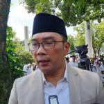 Gubernur Jawa Barat Ridwan Kamil menanggapi keresahan warga Jabar yang dihantui Penyakit Gagal Ginjal Akut. (foto: SAndi Nugraha)