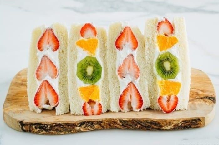 Fruit Sandwich ala Jepang, yang kini sedang viral. (instagram/justonecookbook)