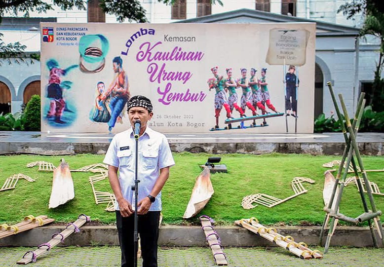 Kepala Disparbud Kota Bogor, Atep Budiman Dorong Pelajar Lestarikan Kaulinan Sunda (Yudha Prananda / Jabar Ekspres)