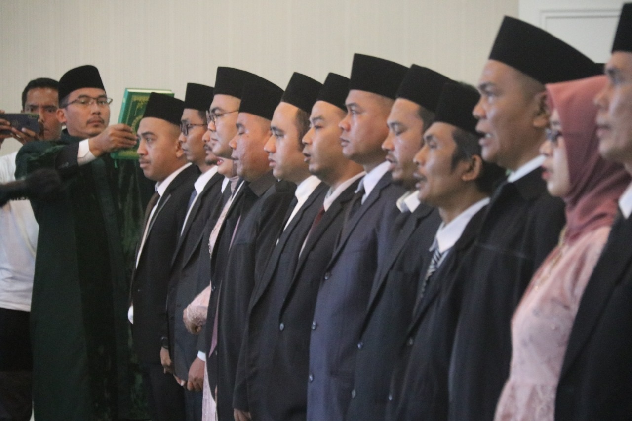 Pemkab lantik 120 Anggota Panwaslu di Ruang Setda, Cibinong, Kabupaten Bogor. Foto : Sandika Fadilah/Jabarekspres.com