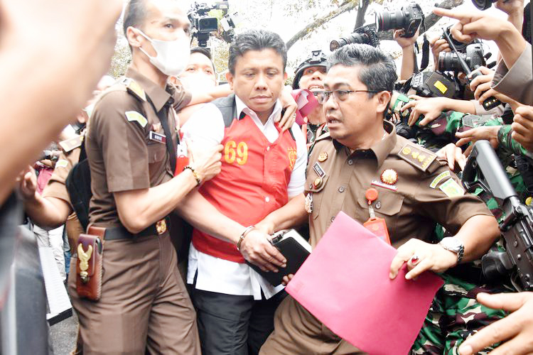 BONGKAR KEBOHONGAN: Sidang perdana Ferdy Sambo kasus pembunuhan berencana terhadap Brigadir J, berlangsung, Senin (17/10) di Pengadilan Negeri Jakarta Selatan (PN Jaksel).